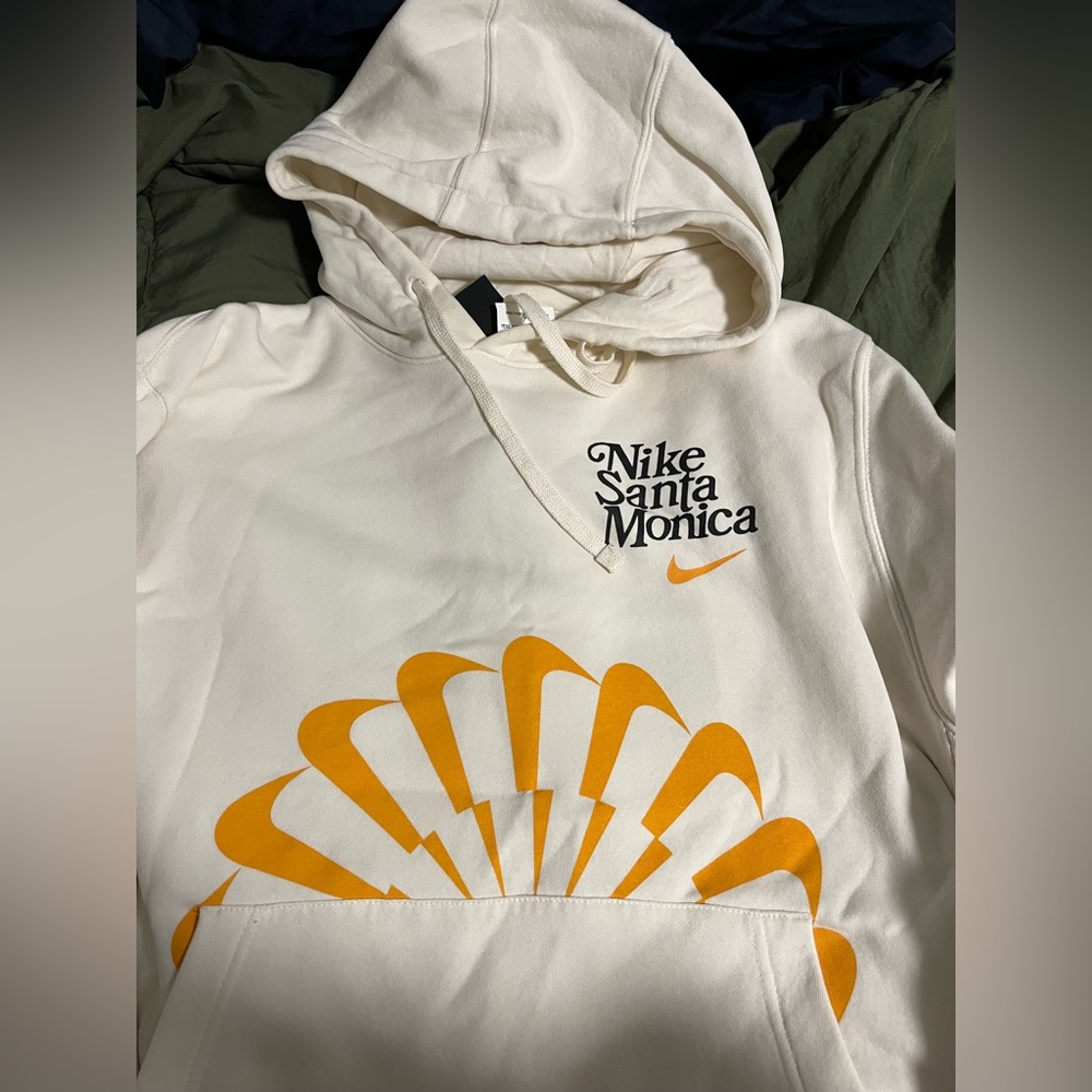 COPY - Nike hoodie beige and orange details Santa Monica